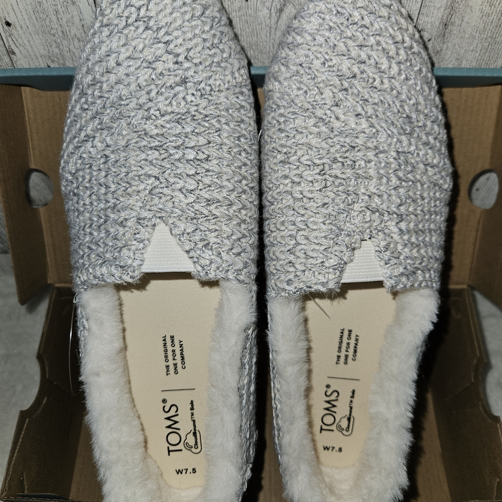 TOMS Women's Gray Slip-On Shoes NWT